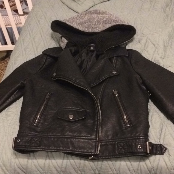 Forever 21 Other - 🔥☘️Forever 21 Leather Jacket🙌🦋☘️
